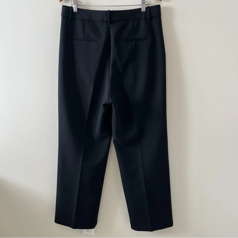 Aritzia The Effortless Pant - Picture 5 of 13